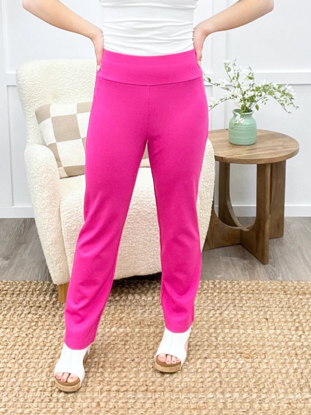 DEAR SCARLETT Women's Solid Straight Leg Magic Pants - Picture 2 of 11